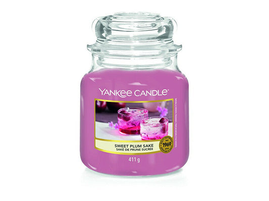 Yankee Candle Candela aromatica Sake dolce medio classico prugna 411 g